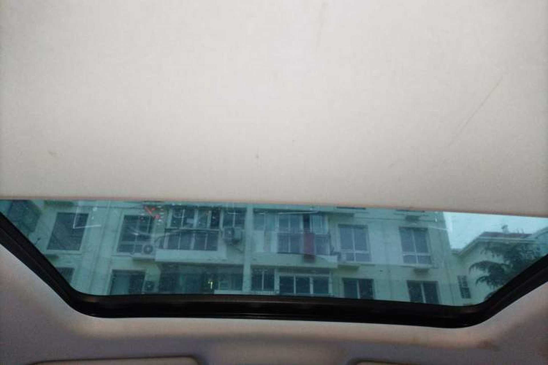 Used Roewe RX5 2018 20T Two-Wheel Drive Automatic Flagship Edition Headliner