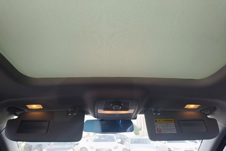 Used Roewe RX5 2018 20T Two-Wheel Drive Automatic Internet Smart Edition Headliner