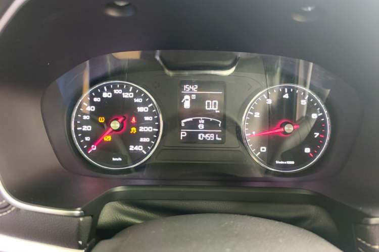 Used Roewe RX5 2018 20T Two-Wheel Drive Automatic Flagship Edition Instrument Cluster