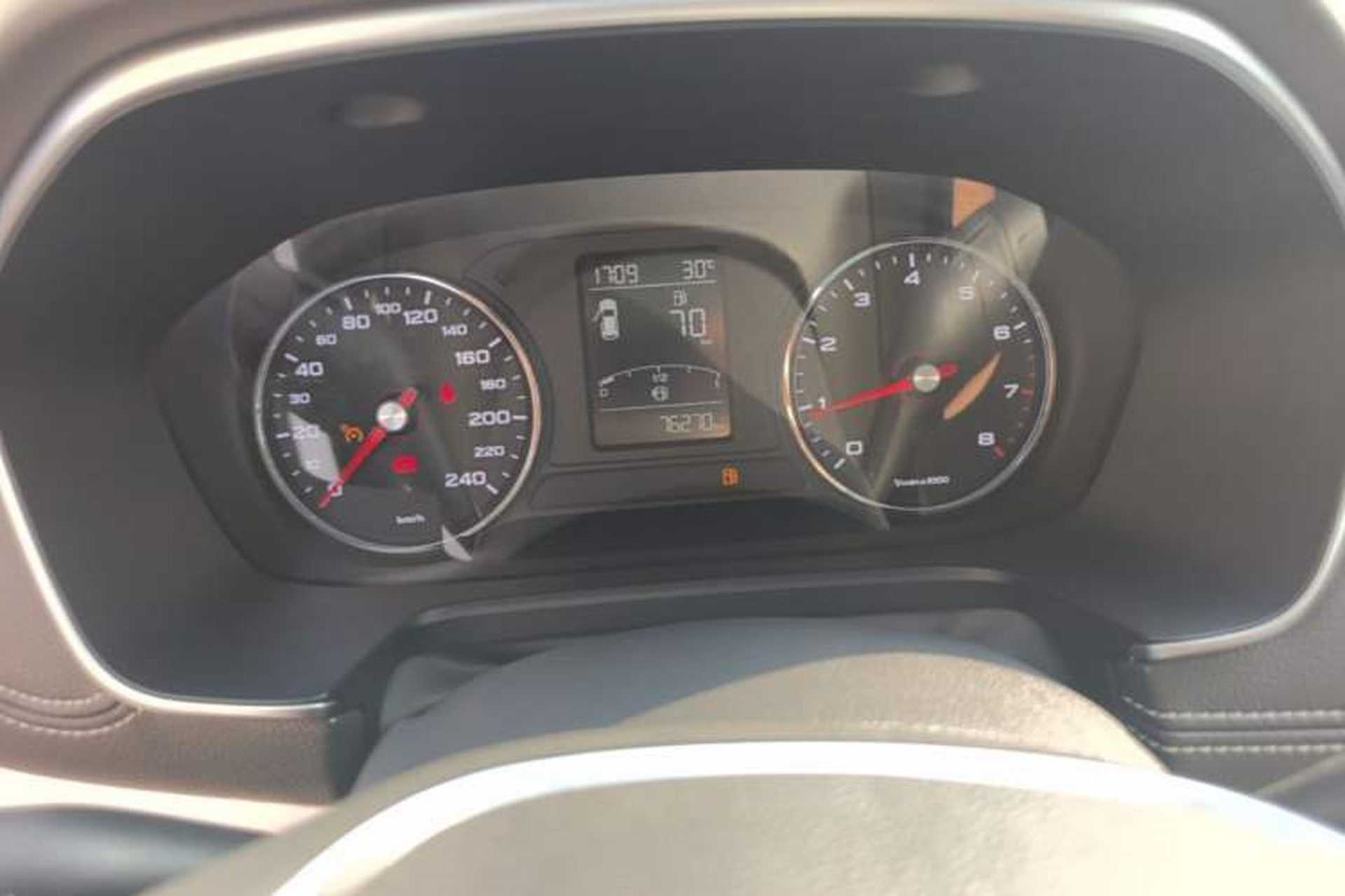 Used Roewe RX5 2018 20T Two-Wheel Drive Manual Internet Smart Edition Instrument Cluster