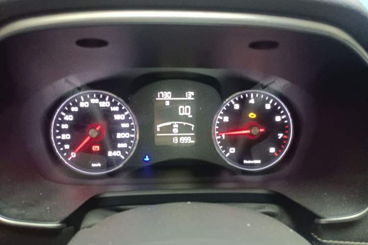 Used Roewe RX5 2018 20T Two-Wheel Drive Manual Internet Smart Edition Instrument Cluster