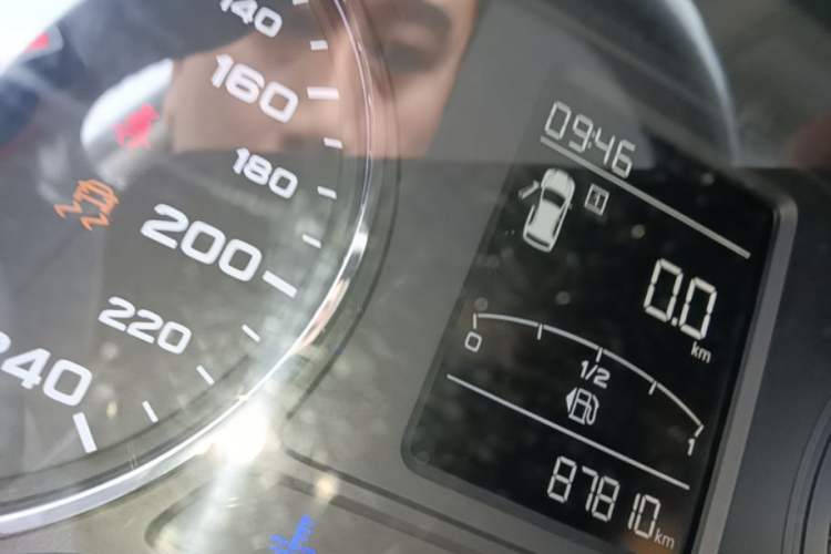 Used Roewe RX5 2018 20T Two-Wheel Drive Manual Flagship Edition Instrument Cluster