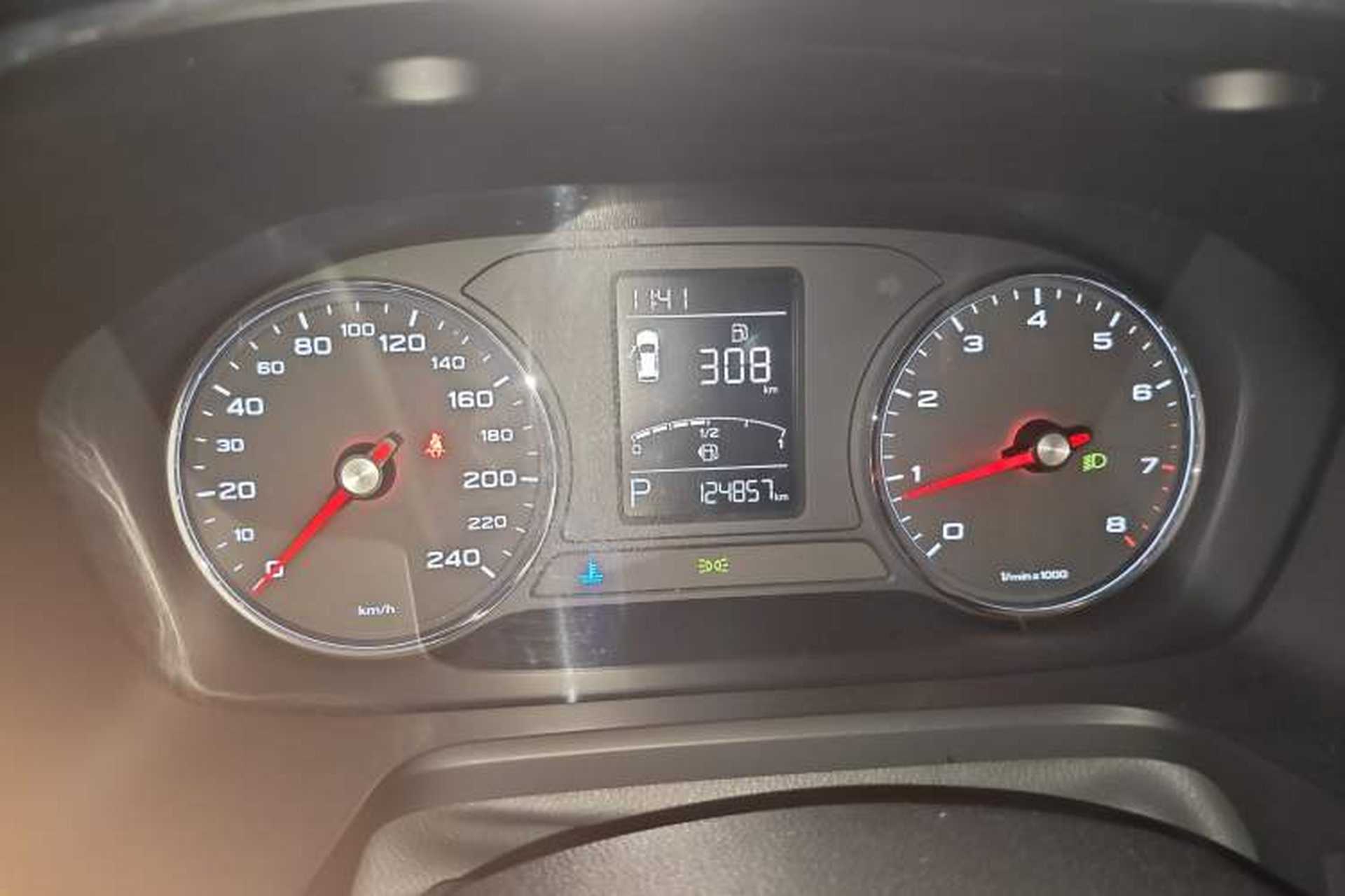 Used Roewe RX5 2018 20T Two-Wheel Drive Automatic Flagship Edition Instrument Cluster