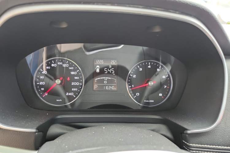 Used Roewe RX5 2018 20T Two-Wheel Drive Automatic Internet Smart Edition Instrument Cluster