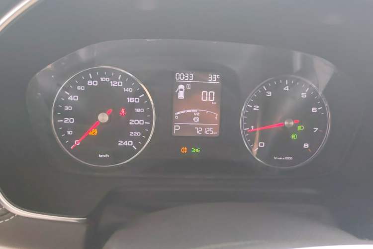 Used Roewe RX5 2018 20T Two-Wheel Drive Automatic Internet Smart Edition Instrument Cluster