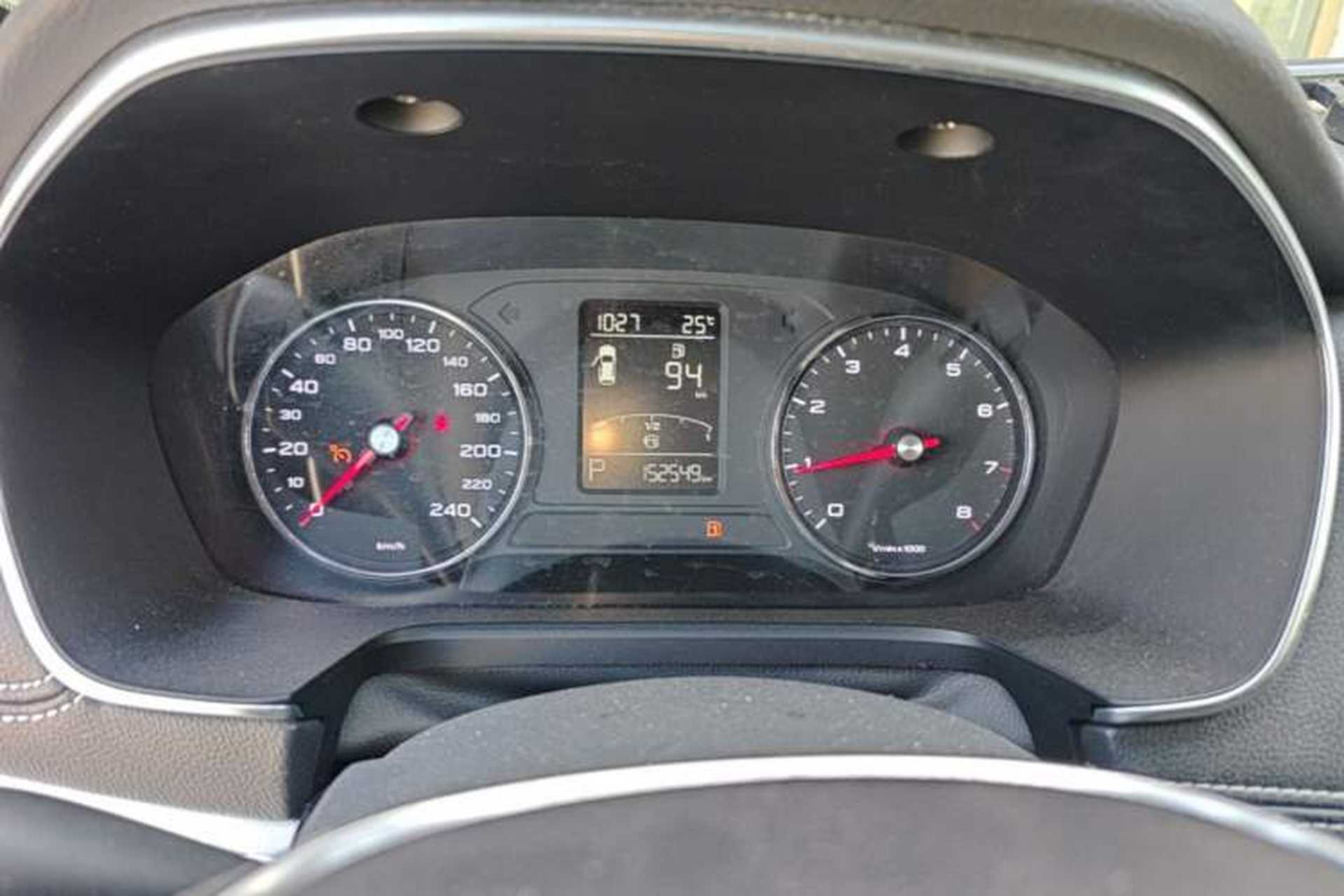 Used Roewe RX5 2018 20T Two-Wheel Drive Automatic Internet Smart Edition Instrument Cluster