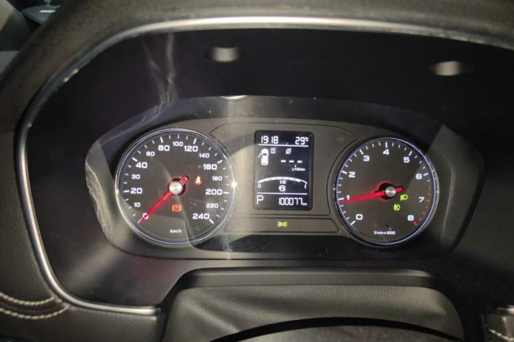 Used Roewe RX5 2018 20T Two-Wheel Drive Automatic Internet Smart Edition Instrument Cluster