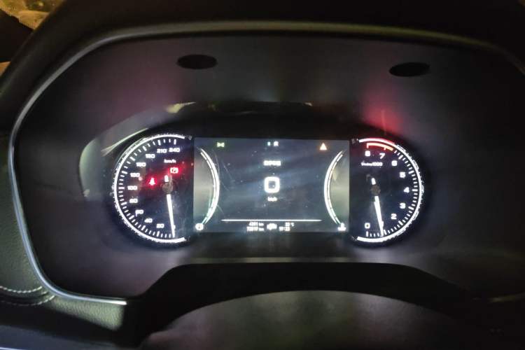 Used Roewe RX5 2018 20T Two-Wheel Drive Automatic Internet Smart Luxury Edition Instrument Cluster