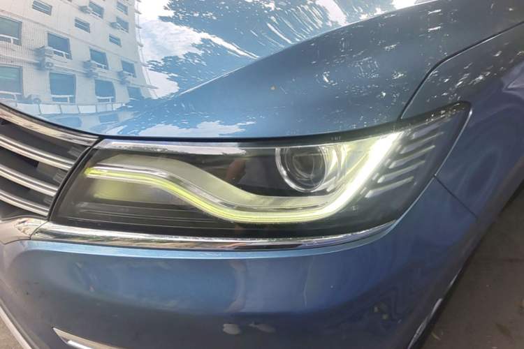 Used Roewe RX5 2018 20T Two-Wheel Drive Automatic Flagship Edition Left Front Headlight