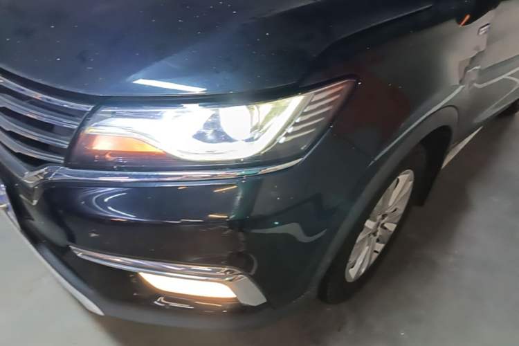 Used Roewe RX5 2018 20T Two-Wheel Drive Automatic Flagship Edition Left Front Headlight