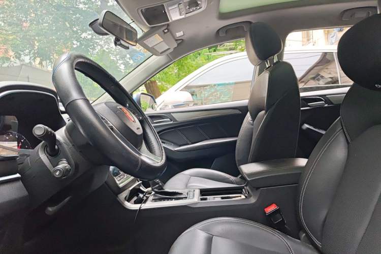 Used Roewe RX5 2018 20T Two-Wheel Drive Automatic Internet Smart Edition Left Front Seat