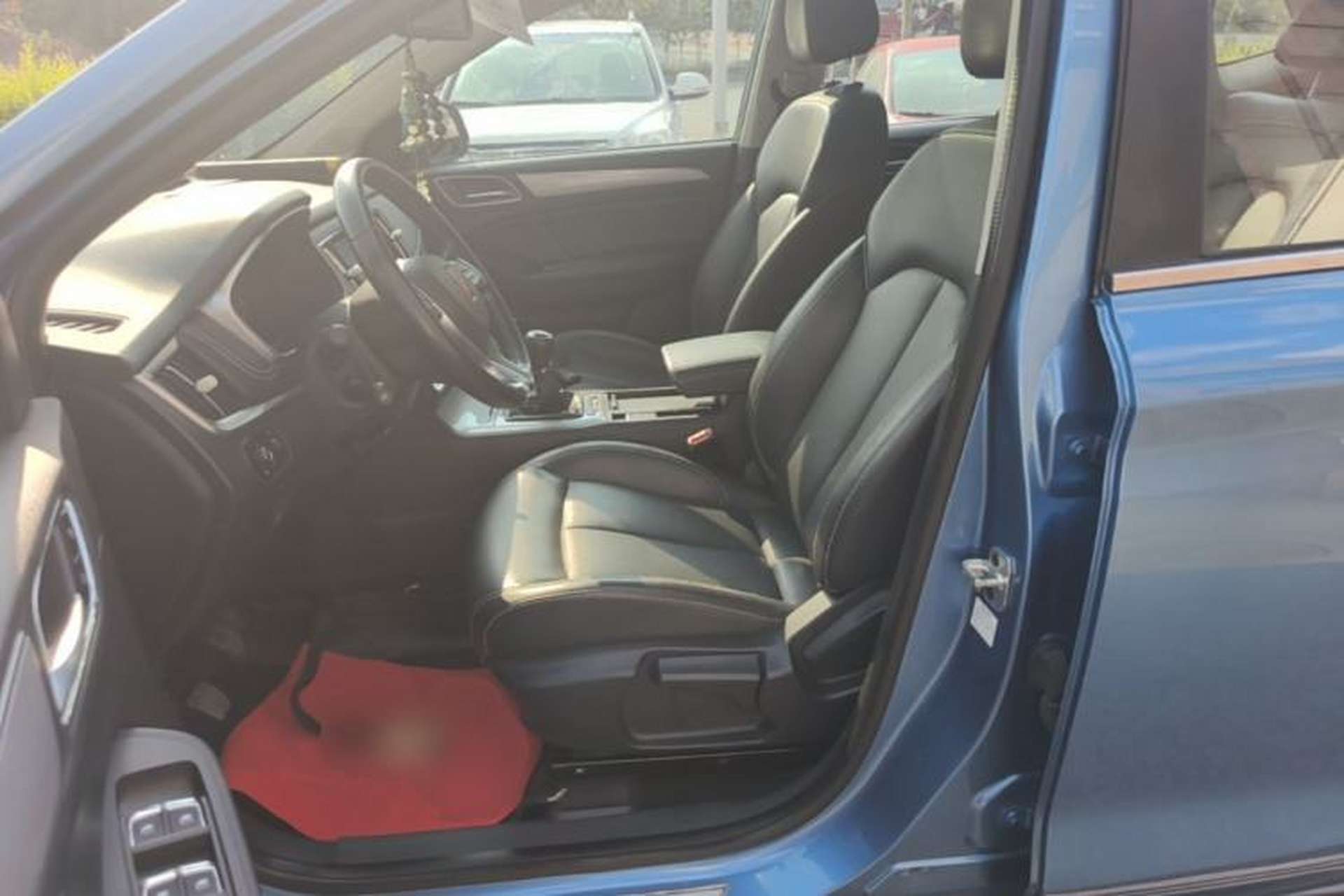 Used Roewe RX5 2018 20T Two-Wheel Drive Manual Internet Smart Edition Left Front Seat