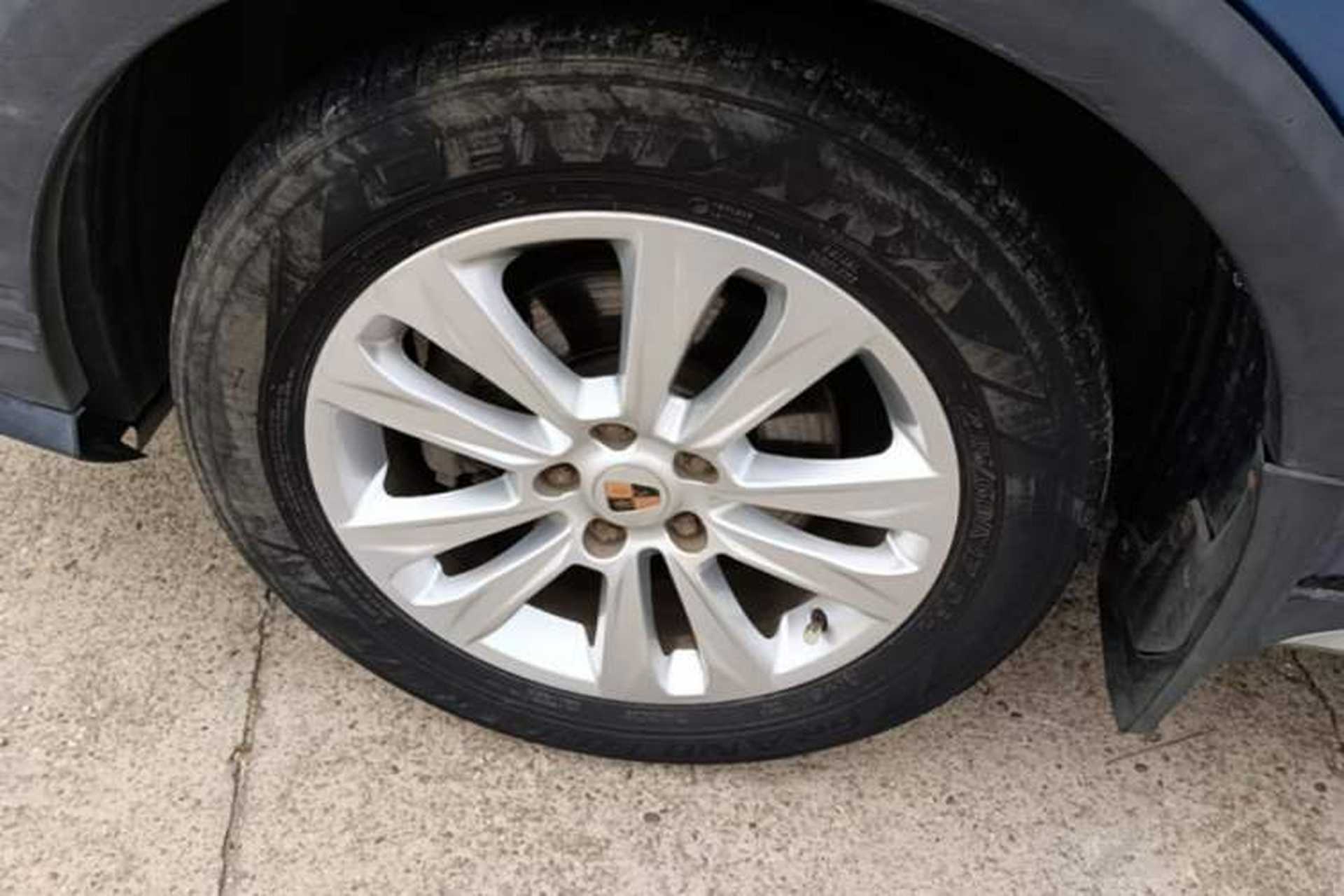 Used Roewe RX5 2018 20T Two-Wheel Drive Manual Flagship Edition Left Front Wheel Hub
