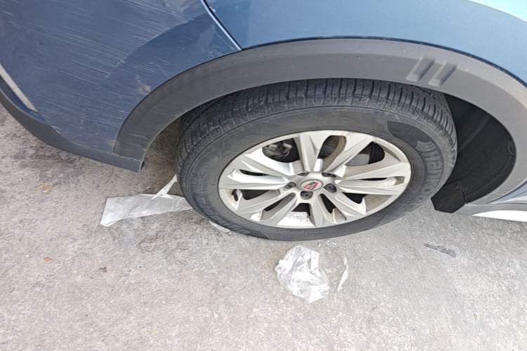 Used Roewe RX5 2018 20T Two-Wheel Drive Automatic Internet Smart Edition Left Front Wheel Hub