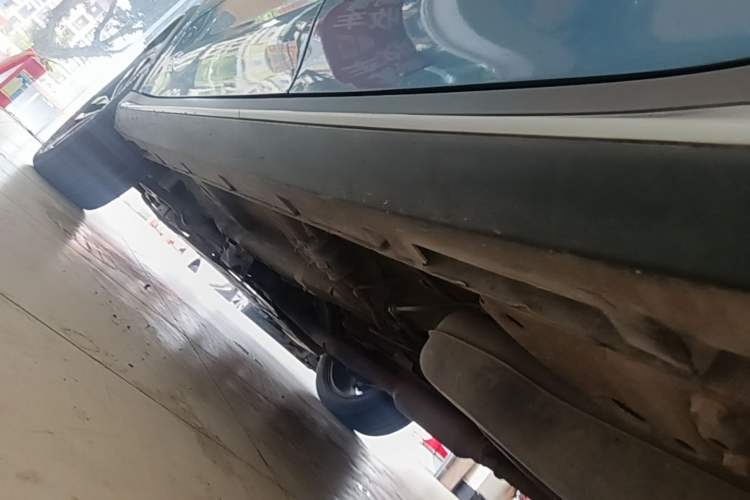 Used Roewe RX5 2018 20T Two-Wheel Drive Automatic Internet Smart Luxury Edition Left Side Sill