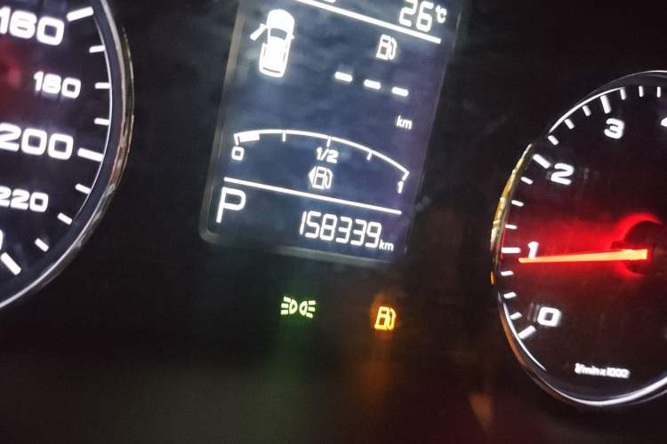 Used Roewe RX5 2018 20T Two-Wheel Drive Automatic Internet Smart Edition Odometer Close Up