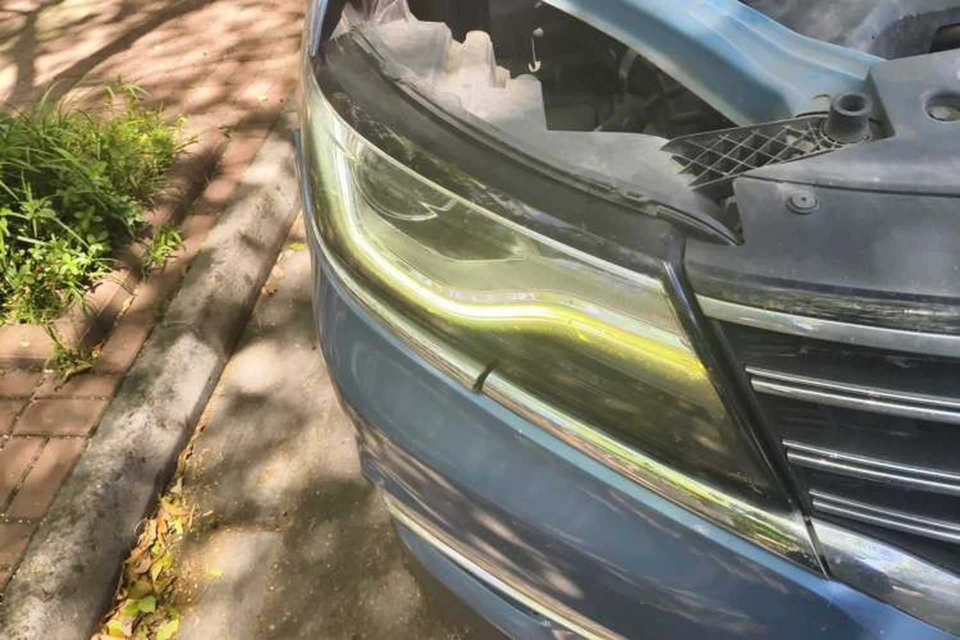 Used Roewe RX5 2018 20T Two-Wheel Drive Manual Internet Smart Edition Right Front Headlight