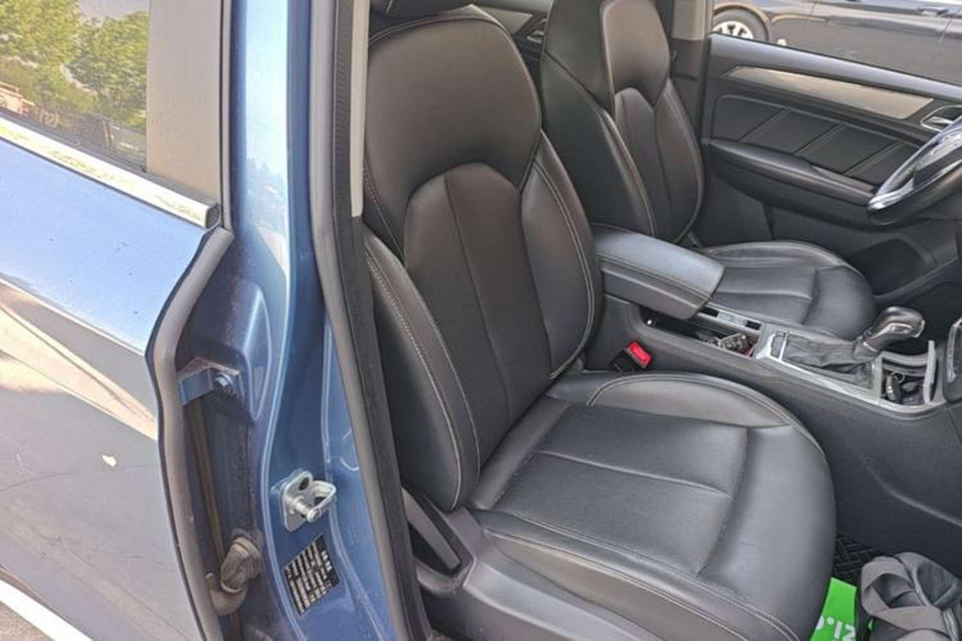 Used Roewe RX5 2018 20T Two-Wheel Drive Automatic Internet Smart Edition Right Front Seat