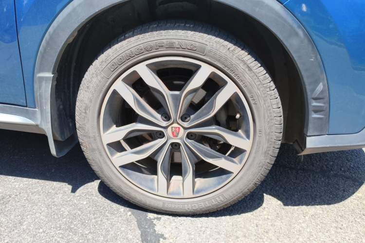 Used Roewe RX5 2018 20T Two-Wheel Drive Manual Internet Smart Edition Right Front Wheel Hub