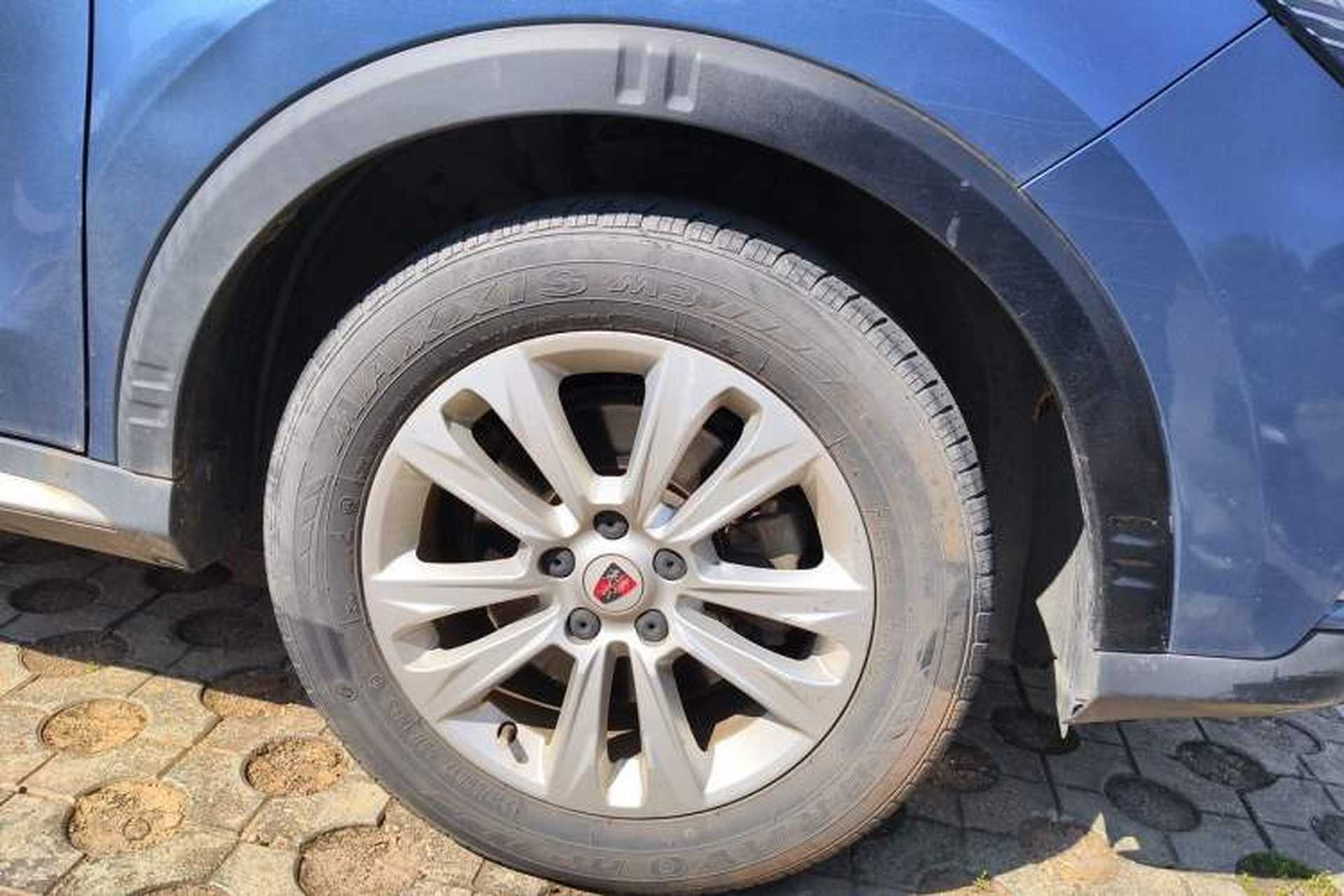 Used Roewe RX5 2018 20T Two-Wheel Drive Automatic Internet Smart Edition Right Front Wheel Hub