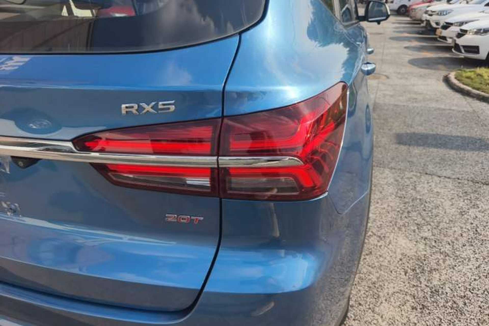 Used Roewe RX5 2018 20T Two-Wheel Drive Manual Internet Smart Edition Right Rear Taillight