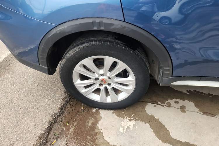 Used Roewe RX5 2018 20T Two-Wheel Drive Automatic Flagship Edition Right Rear Wheel Hub