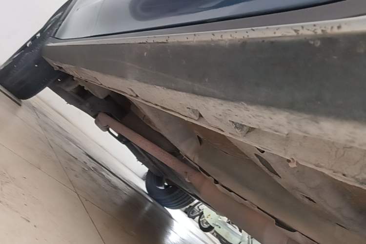 Used Roewe RX5 2018 20T Two-Wheel Drive Automatic Internet Smart Luxury Edition Right Side Sill