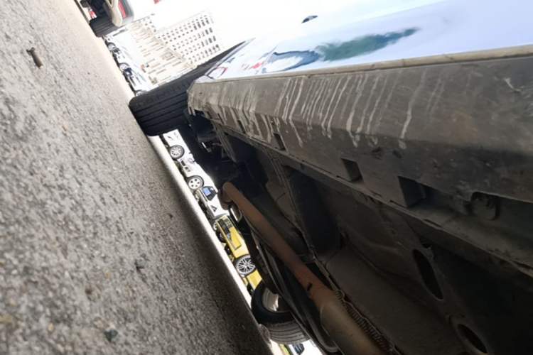 Used Roewe RX5 2018 20T Two-Wheel Drive Manual Flagship Edition Right Side Sill