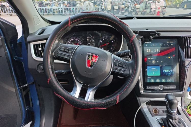 Used Roewe RX5 2018 20T Two-Wheel Drive Automatic Internet Smart Edition Steering Wheel