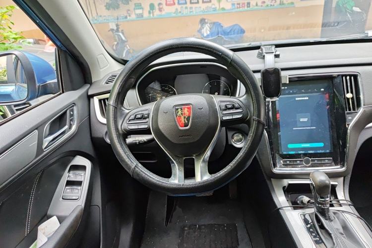 Used Roewe RX5 2018 20T Two-Wheel Drive Automatic Internet Smart Edition Steering Wheel