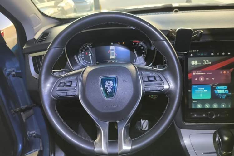 Used Roewe RX5 2018 20T Two-Wheel Drive Automatic Internet Smart Luxury Edition Steering Wheel