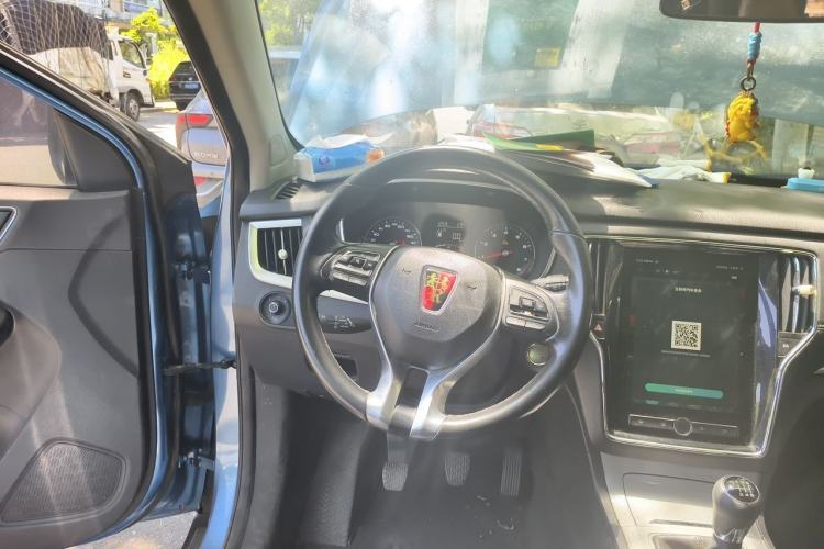 Used Roewe RX5 2018 20T Two-Wheel Drive Manual Internet Smart Edition Steering Wheel