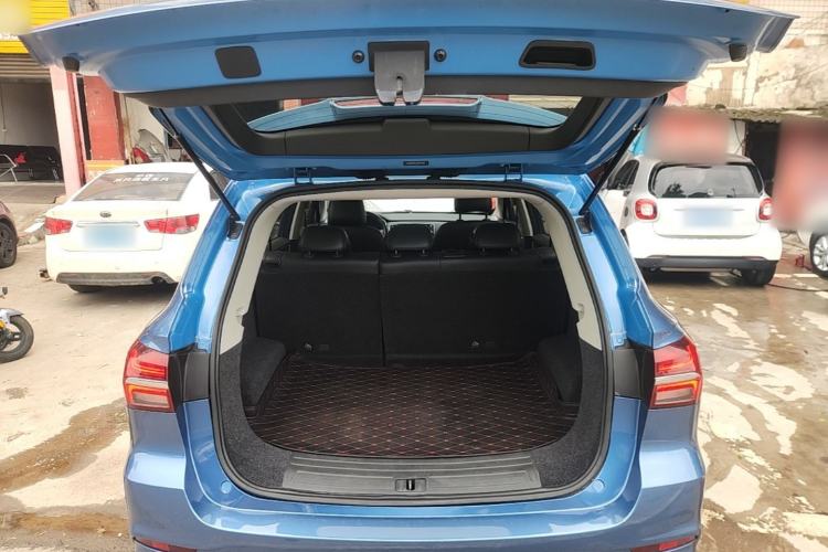 Used Roewe RX5 2018 20T Two-Wheel Drive Automatic Flagship Edition Trunk