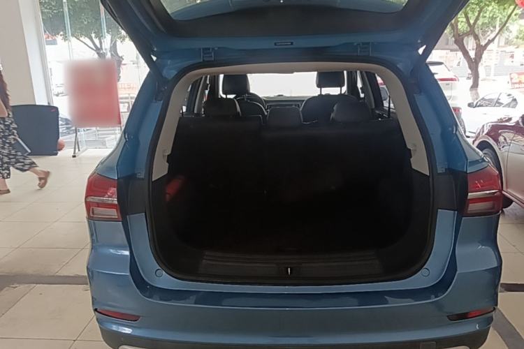 Used Roewe RX5 2018 20T Two-Wheel Drive Automatic Internet Smart Luxury Edition Trunk