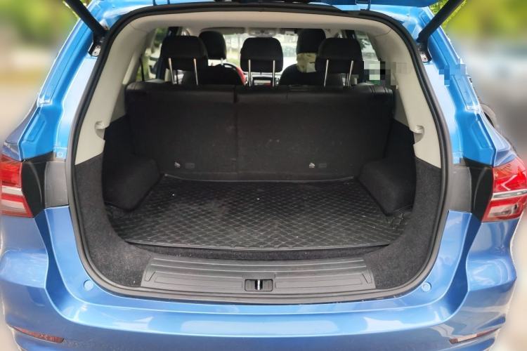 Used Roewe RX5 2018 20T Two-Wheel Drive Automatic Internet Smart Luxury Edition Trunk