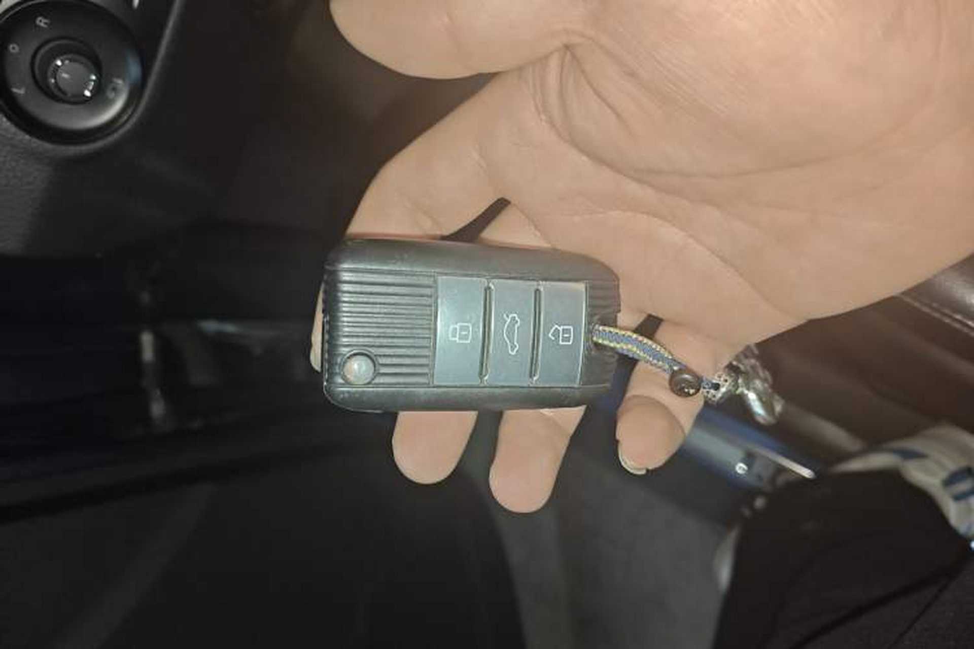 Used Roewe RX5 2018 20T Two-Wheel Drive Automatic Flagship Edition Vehicle Key
