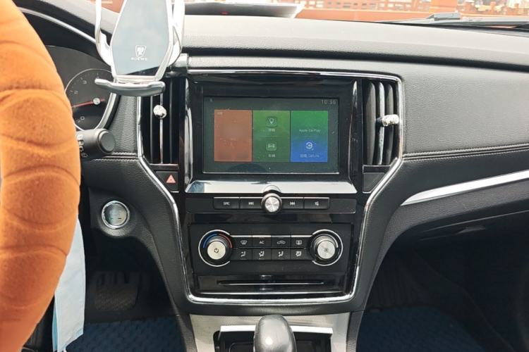 Used Roewe RX5 2018 20T Two-Wheel Drive Automatic Flagship Edition Audio And AC Panel