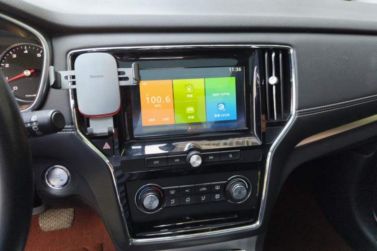 Used Roewe RX5 2018 20T Two-Wheel Drive Automatic Flagship Edition Audio And AC Panel