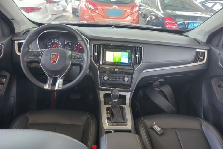 Used Roewe RX5 2018 20T Two-Wheel Drive Automatic Flagship Edition Center Console