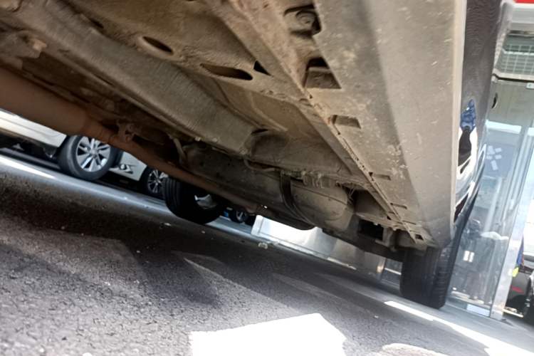 Used Roewe RX5 2018 20T Two-Wheel Drive Manual Flagship Edition Chassis Front Left