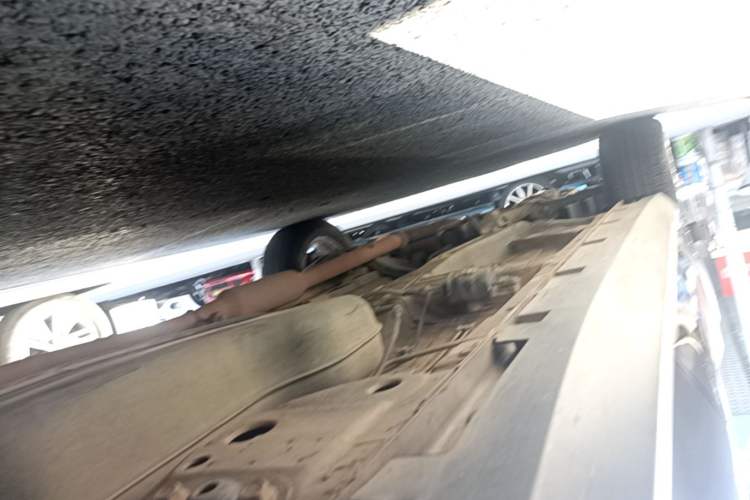 Used Roewe RX5 2018 20T Two-Wheel Drive Manual Flagship Edition Chassis Rear Left