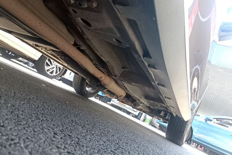 Used Roewe RX5 2018 20T Two-Wheel Drive Manual Flagship Edition Chassis Rear Right