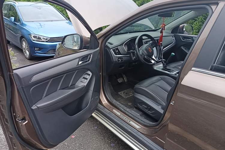 Used Roewe RX5 2018 20T Two-Wheel Drive Automatic Internet Smart Luxury Edition Driver Seat