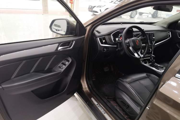 Used Roewe RX5 2018 20T Two-Wheel Drive Automatic Flagship Edition Driver Seat