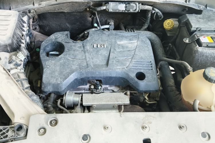 Used Roewe RX5 2018 20T Two-Wheel Drive Automatic Internet Smart Edition Engine Bay