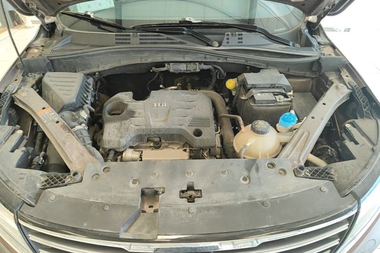 Used Roewe RX5 2018 20T Two-Wheel Drive Manual Flagship Edition Engine Bay