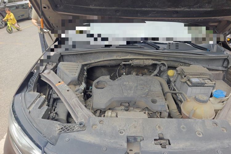 Used Roewe RX5 2018 20T Two-Wheel Drive Automatic Internet Smart Edition Engine Bay Right