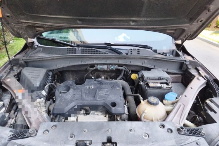Used Roewe RX5 2018 20T Two-Wheel Drive Automatic Flagship Edition Engine Bay