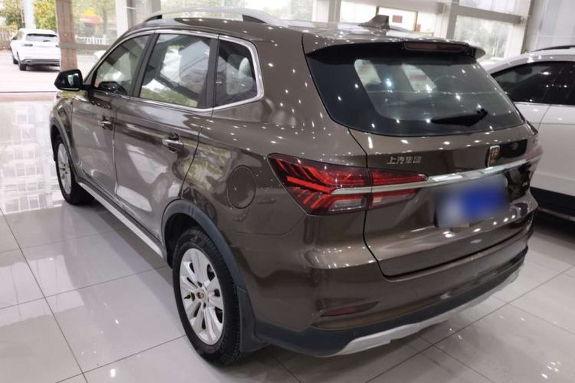 Used Roewe RX5 2018 20T Two-Wheel Drive Automatic Flagship Edition Exterior 2