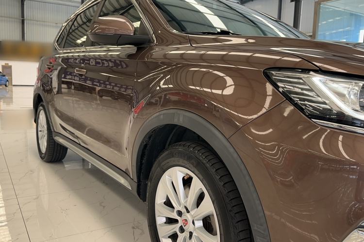 Used Roewe RX5 2018 20T Two-Wheel Drive Manual Flagship Edition Exterior 4